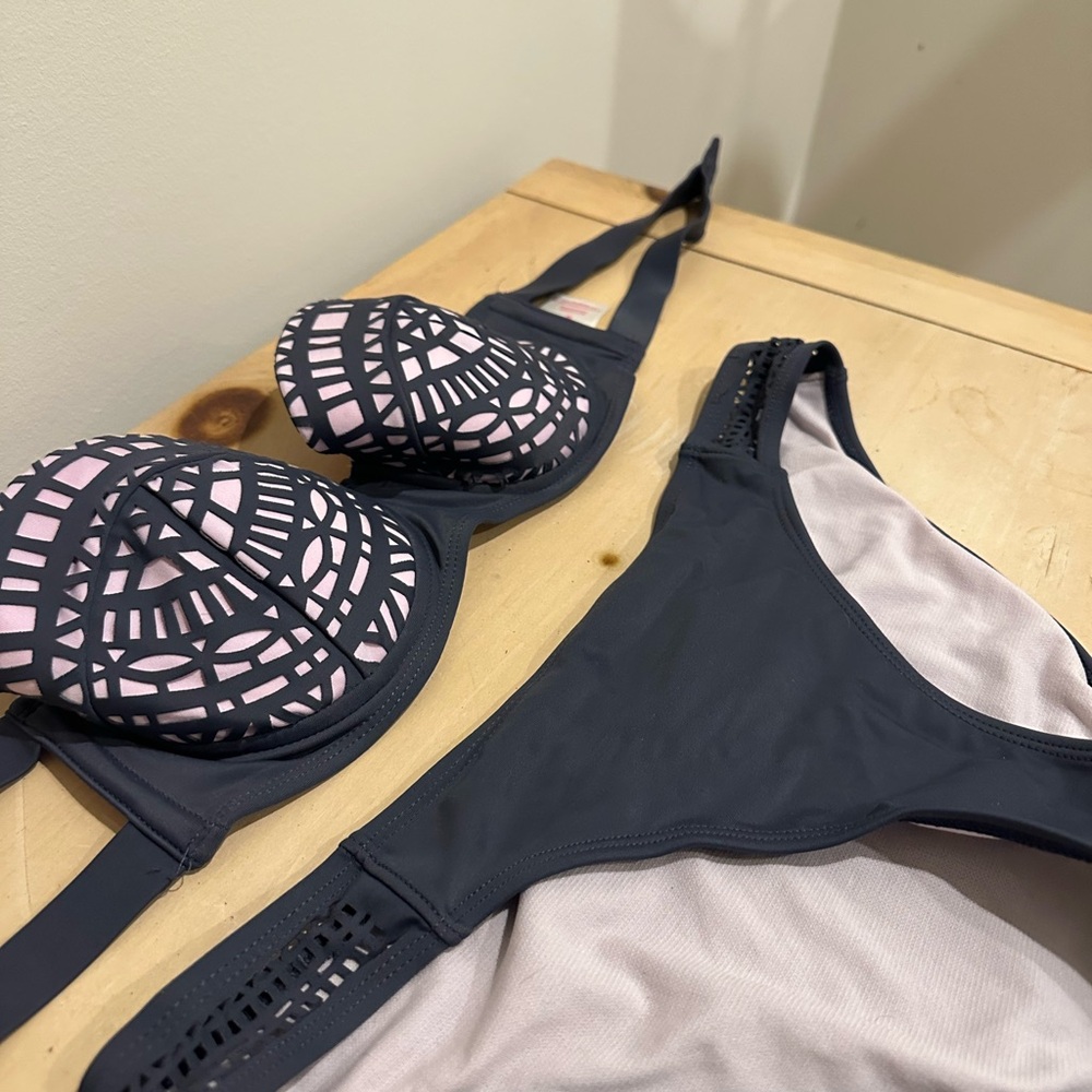 Stylish Gray and Pink Strapless Bikini Set